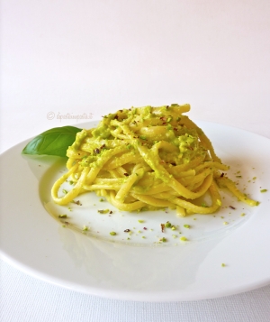 Lime marinated Red shrimp Gragnano Spaghetti with pistachio pesto from Bronte