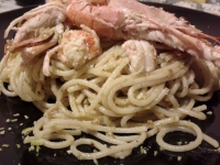 Spaghetti con pesto di pistacchi di Bronte e scampi