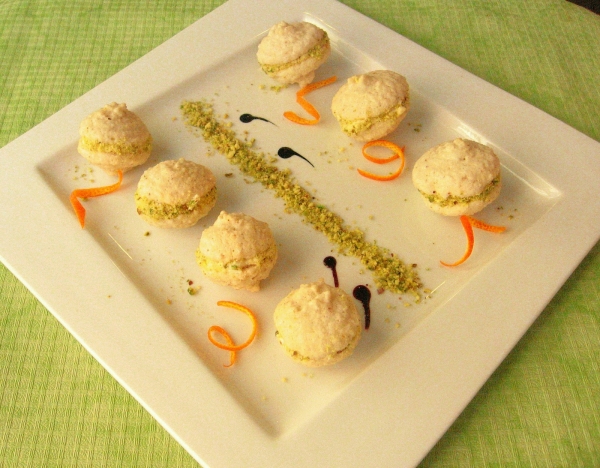 Biscotti con cioccolato bianco,pistacchi di Bronte e arancia