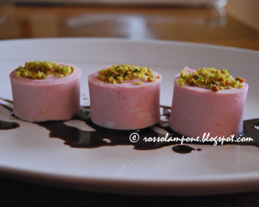 Sushi di mortadella feta e pistacchio di Bronte