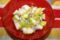 Pear &amp; pistachio oats
