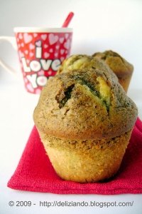 Muffins al pistacchio di Bronte e caff&egrave; con cuore di cioccolato