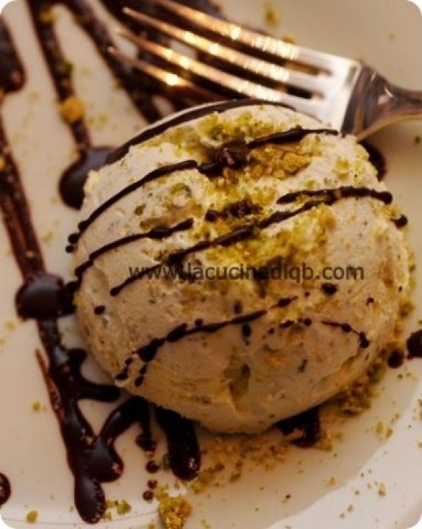 Semifreddo di torrone e pistacchio di Bronte
