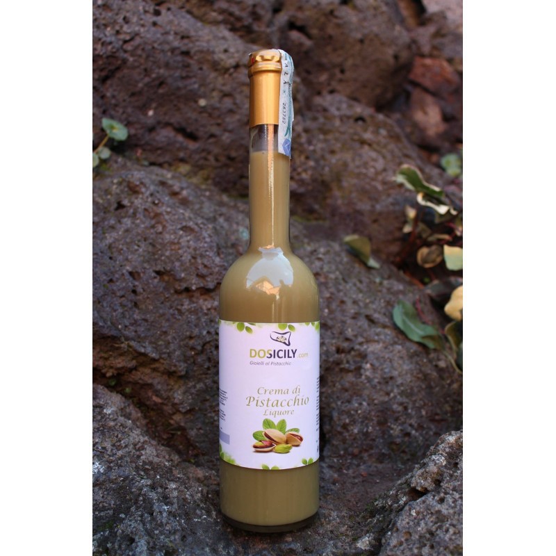 The creamy pistachio liqueur Sicilian from Bronte